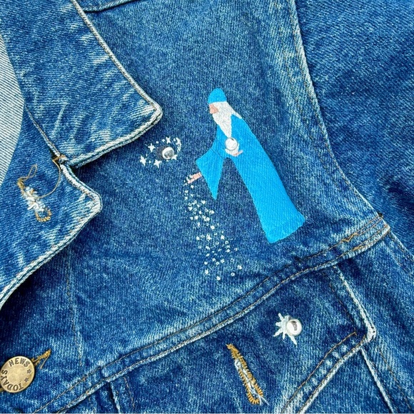 Custom Hand-Painted Miami Magic Skyline & Wizard Vintage Denim Jacket - Picture 7 of 10